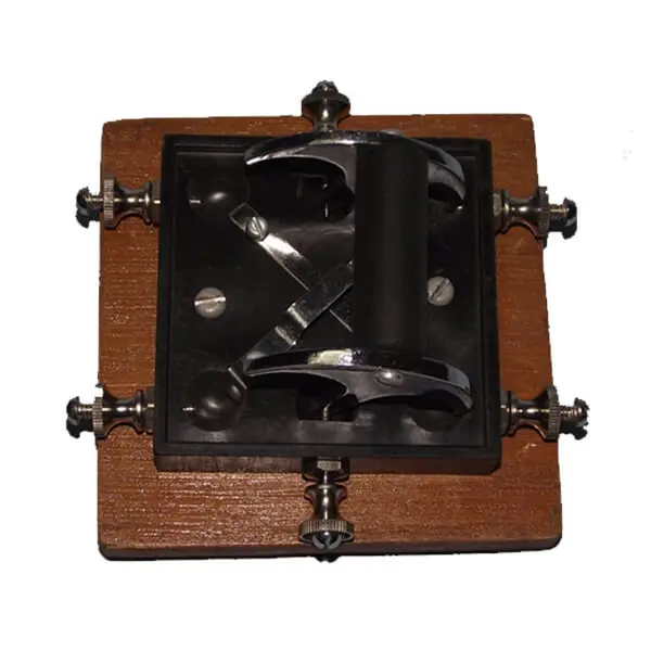 AJKANT POHL'S COMMUTATOR