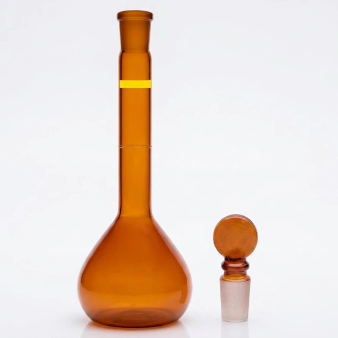 [AJK-LAGL-8874] AJKANT Volumetric Flasks Wide Mouth Amber Colour Coded Class A (Model: AJK-LAGL-8874)